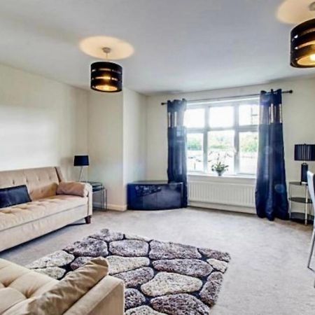 The Wickets - 2 Bedroom Apartment Overlooking Cricket Club Marton-in-Cleveland Exteriör bild
