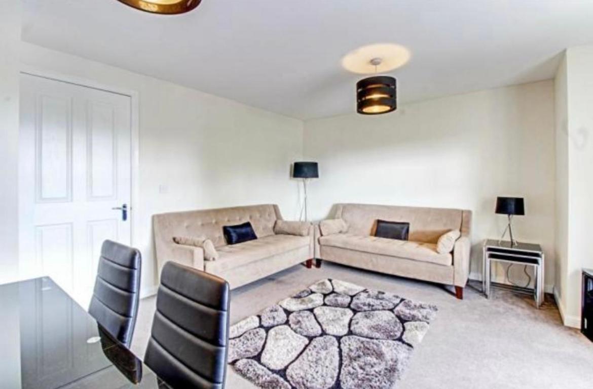 The Wickets - 2 Bedroom Apartment Overlooking Cricket Club Marton-in-Cleveland Exteriör bild